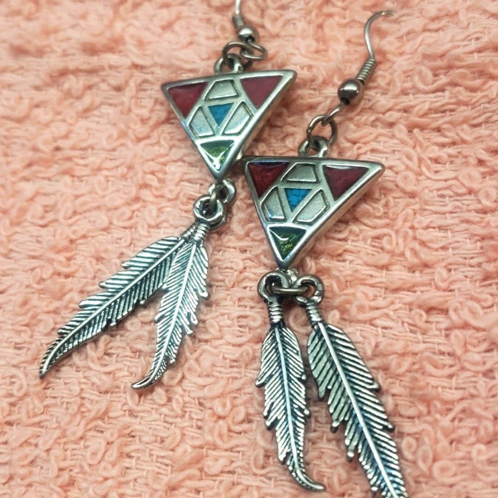 Native American Costume Silver Metal Dangle Triangle Design w/ Red/Green Points-